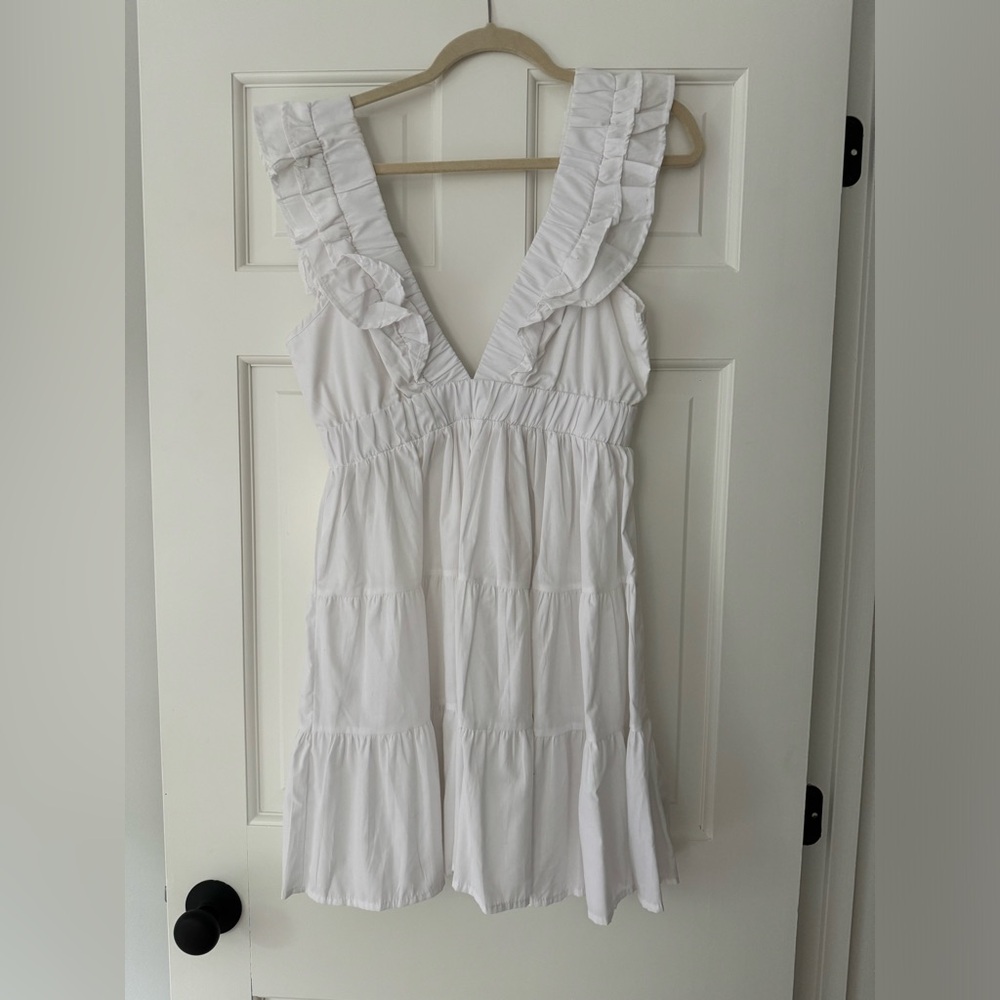 White ruffle sleeve flowy dress